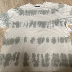 NO BOUNDARIES BNWT T-shirt